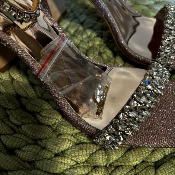 Badgley Mischka Harriet Open Square Toe Rhinestone Rose Gold Block Heel NWOB - Picture 12 of 12